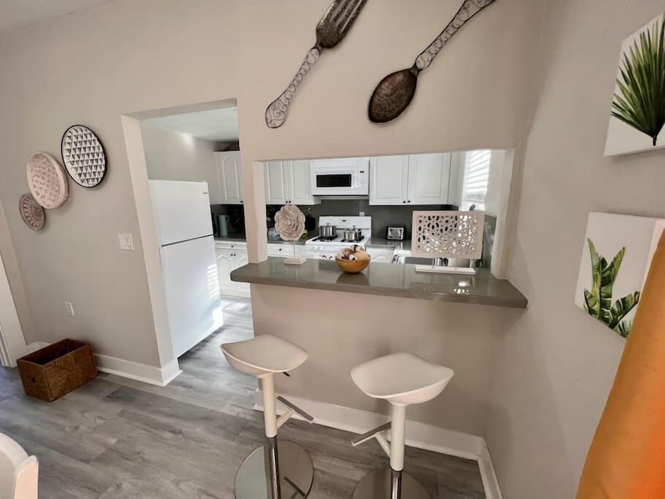 2224 SW · Lovely Home Near Calle 8 and Brickell (120)