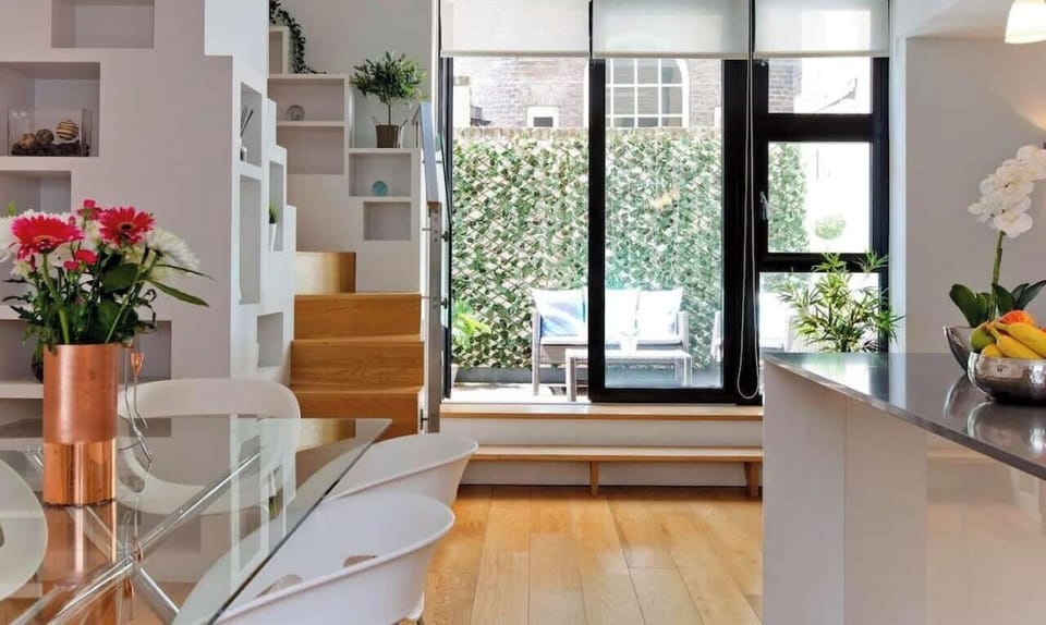 Modern Kitchen & Dining Haven