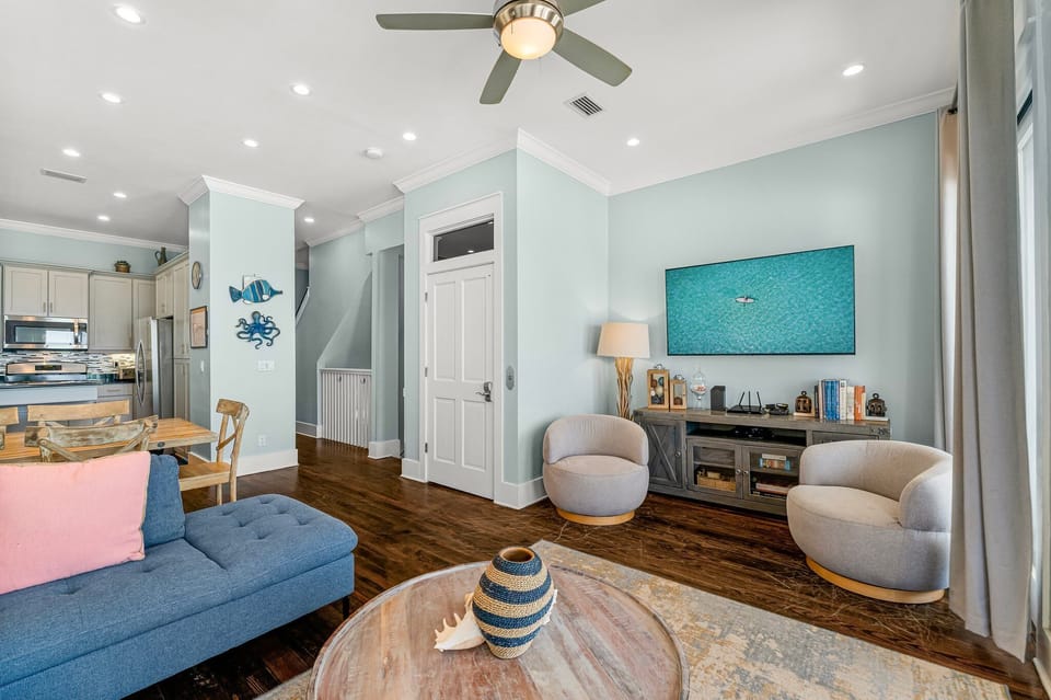 2nd Floor Living Area