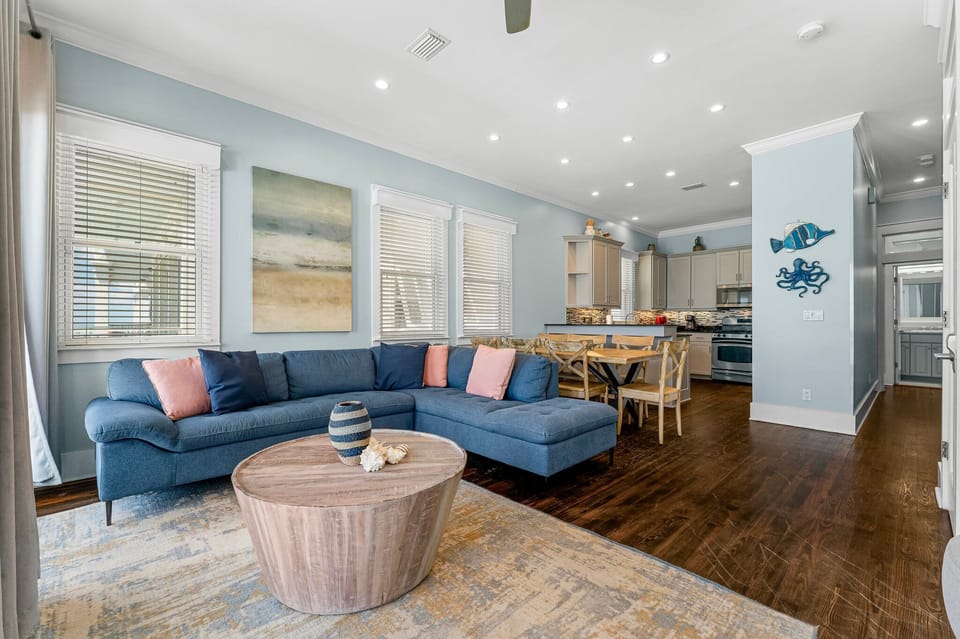 2nd Floor Living Area