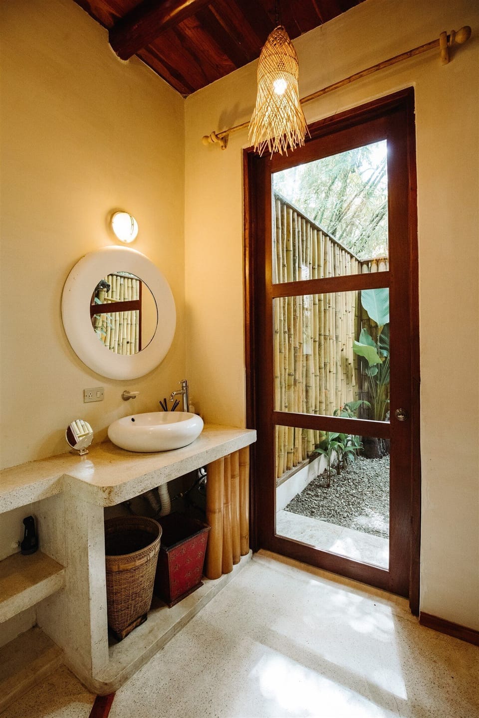 Casona, Primary ensuite bathroom with outdoor shower
