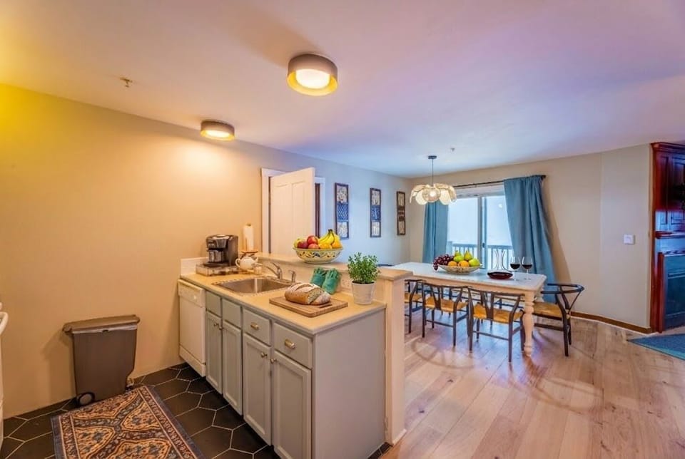 Enjoy the convenience of a fully-equipped kitchen and dine in style.  A previous guest, Seo-Jeong Yoon says: "We enjoyed cooking pancakes and eggs in the well-equipped kitchen and loved dining