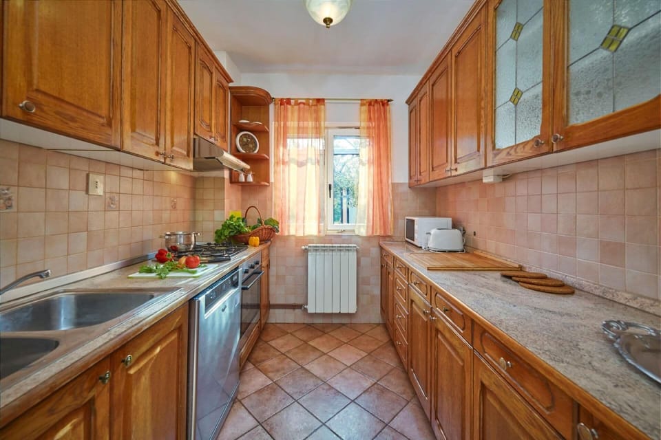 Kitchen area