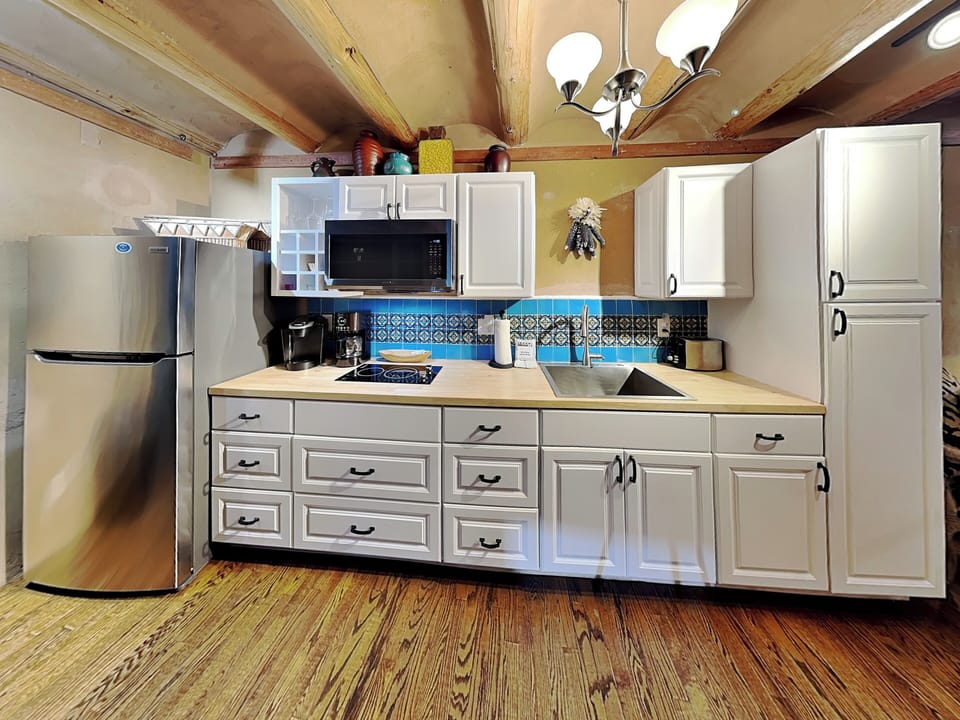 Full Kitchen - Keurig