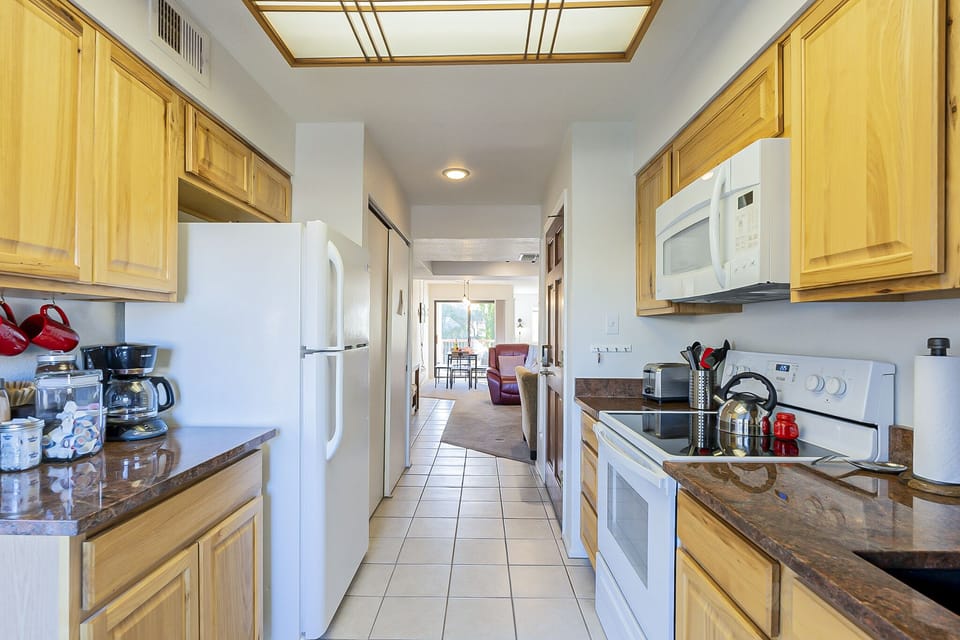 Galley kitchen with extra's needed for a great stay.