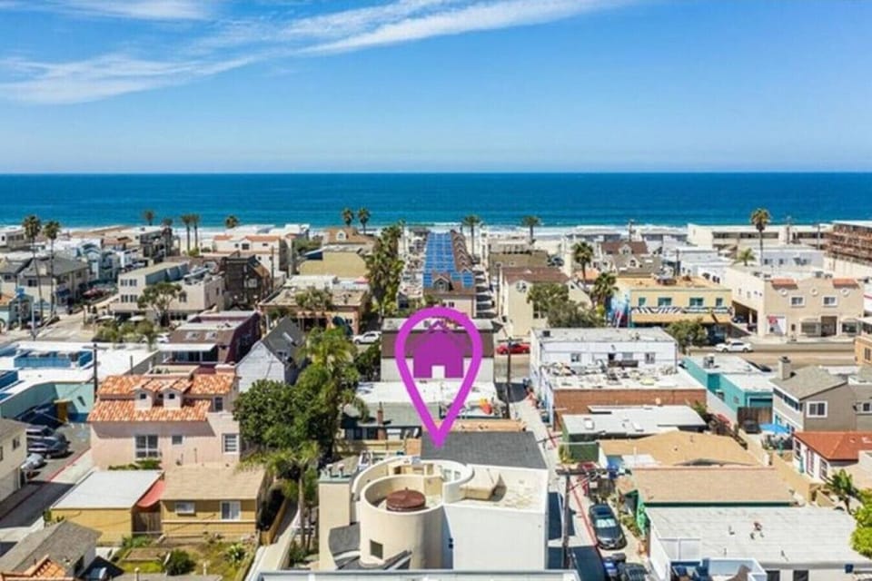 Location between Mission Bay and Mission Beach
