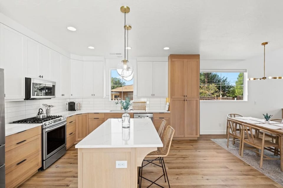 Kitchen and dining area
