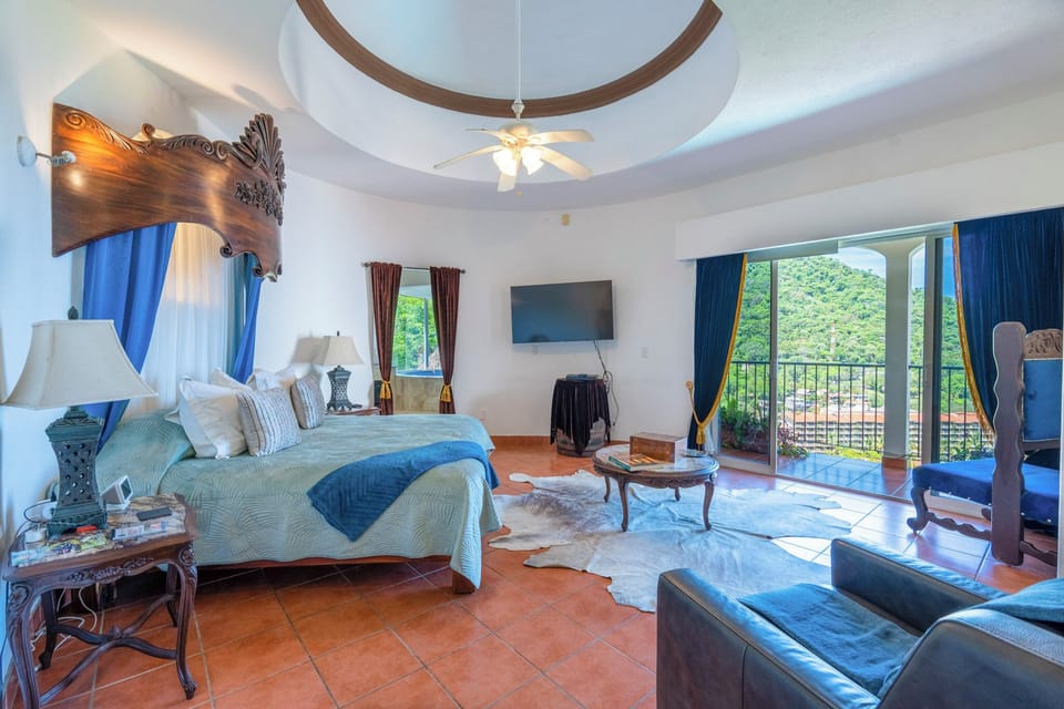 Master bedroom 
