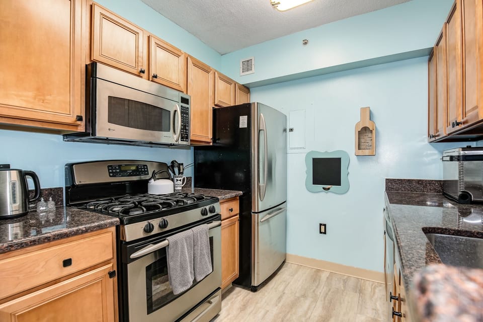 Fully Stocked Kitchen