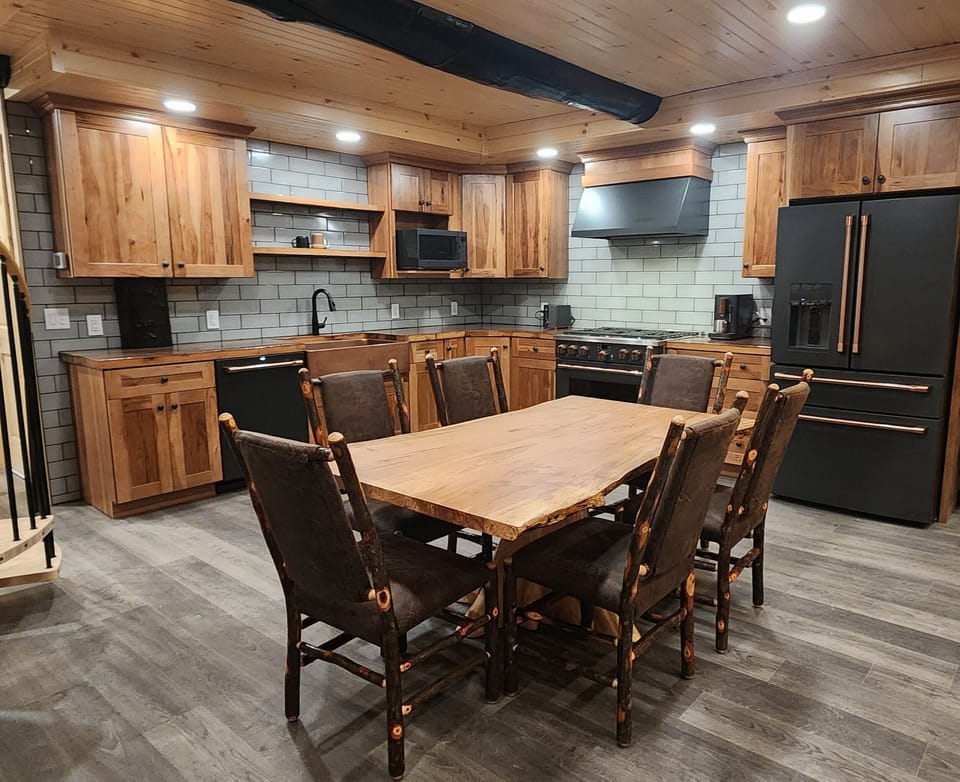 Fully equipped kitchen has everything you need!