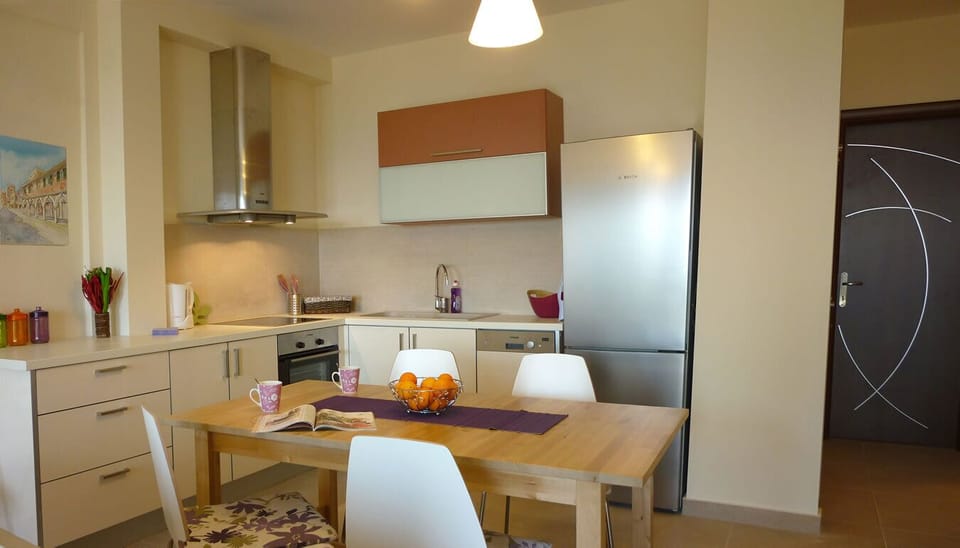 Kitchen and Dining 