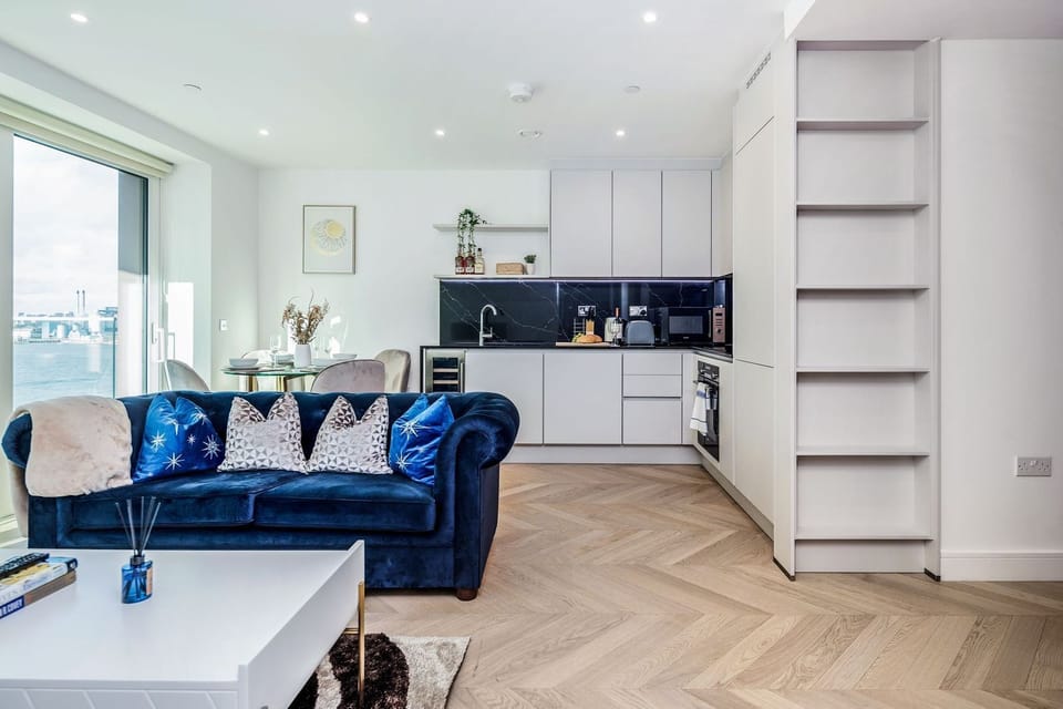 Bright and spacious living area