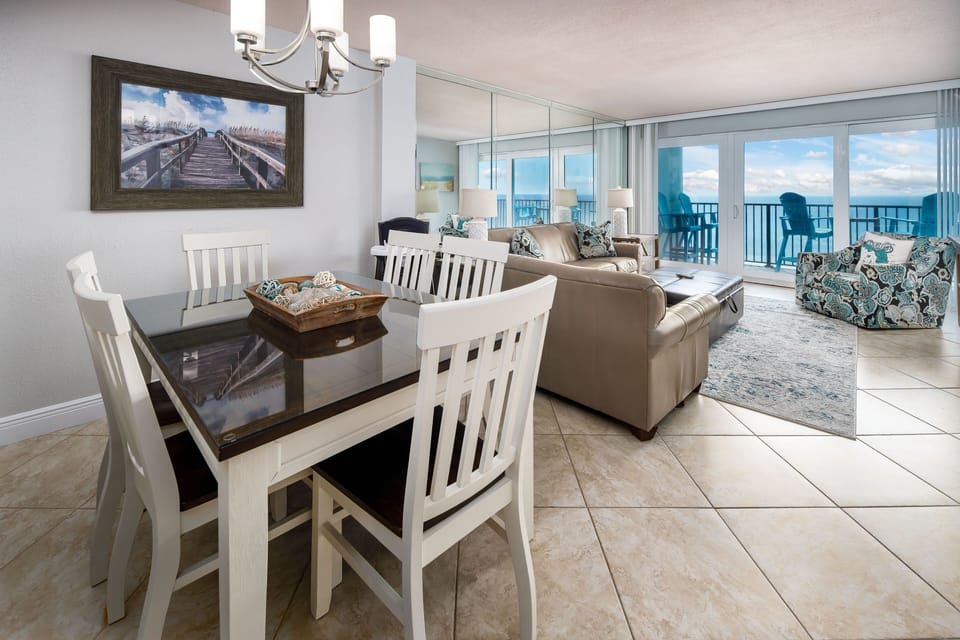 Dining Area - Enjoy a meal at the dining room table.