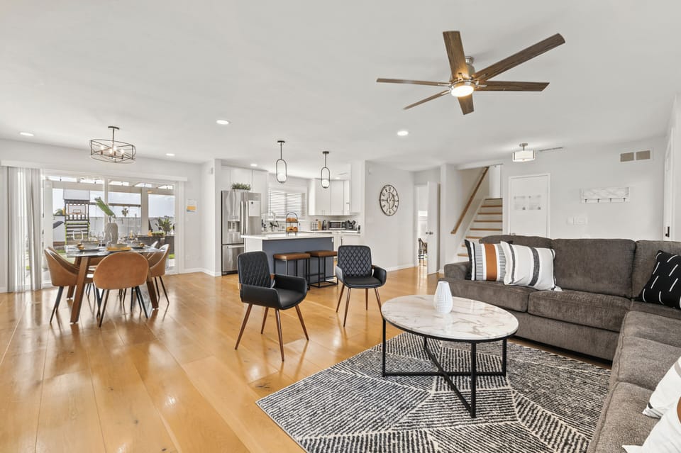 Wide open sightlines and roomy hangout spots—perfect for bringing everyone!