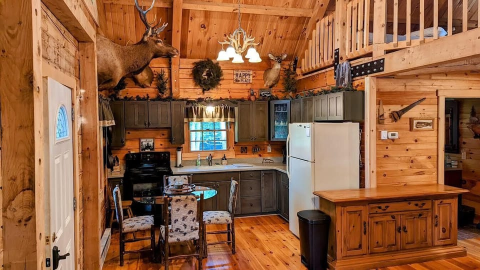 Kitchen/dining