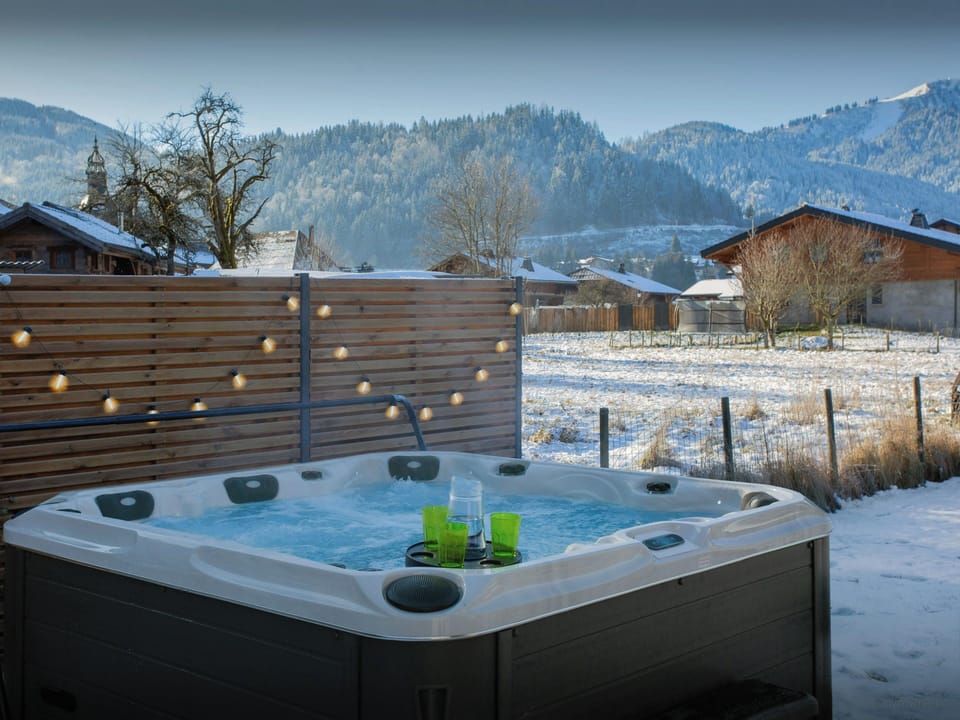 Jacuzzi