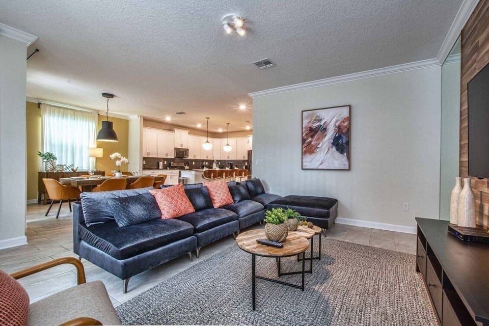 Spacious & Comfortable areas to enjoy with family!