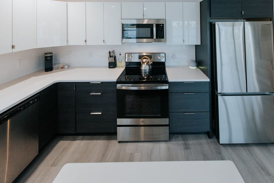 fully stocked kitchen