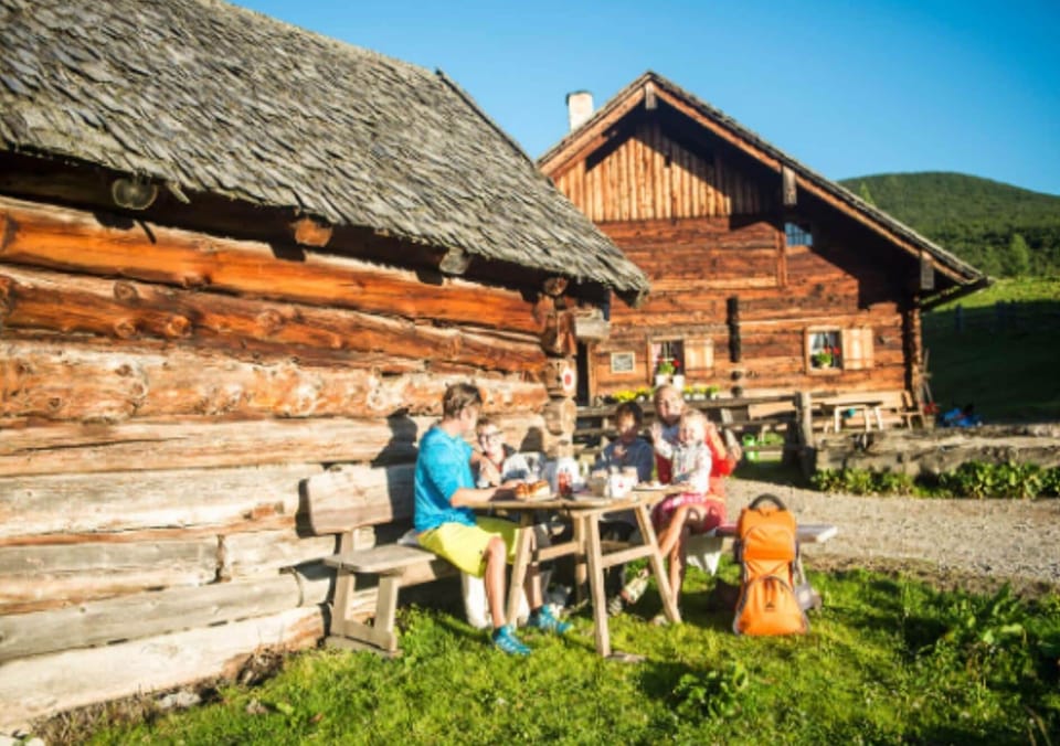 Surroundings [summer] (1-5 km)