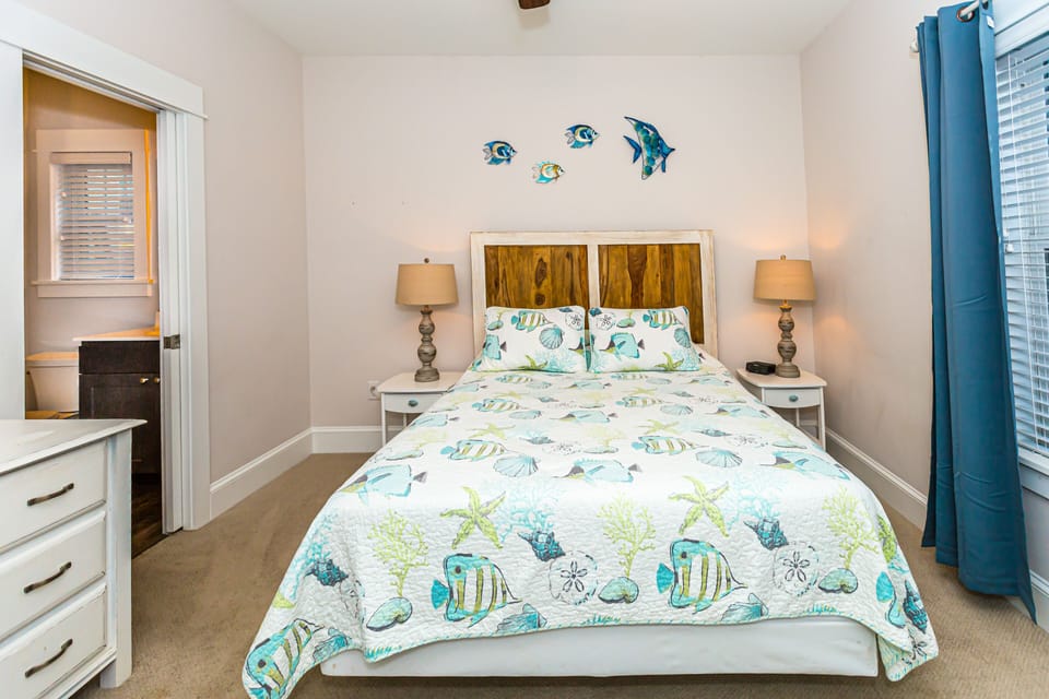 Entry level bedroom with ensuite bathroom