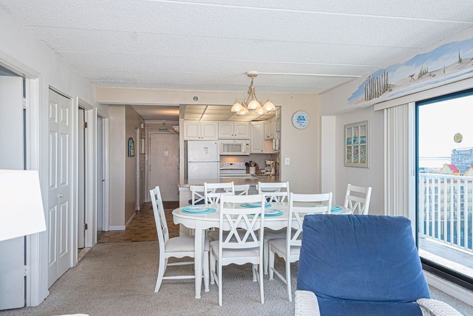 DINING-AREA
