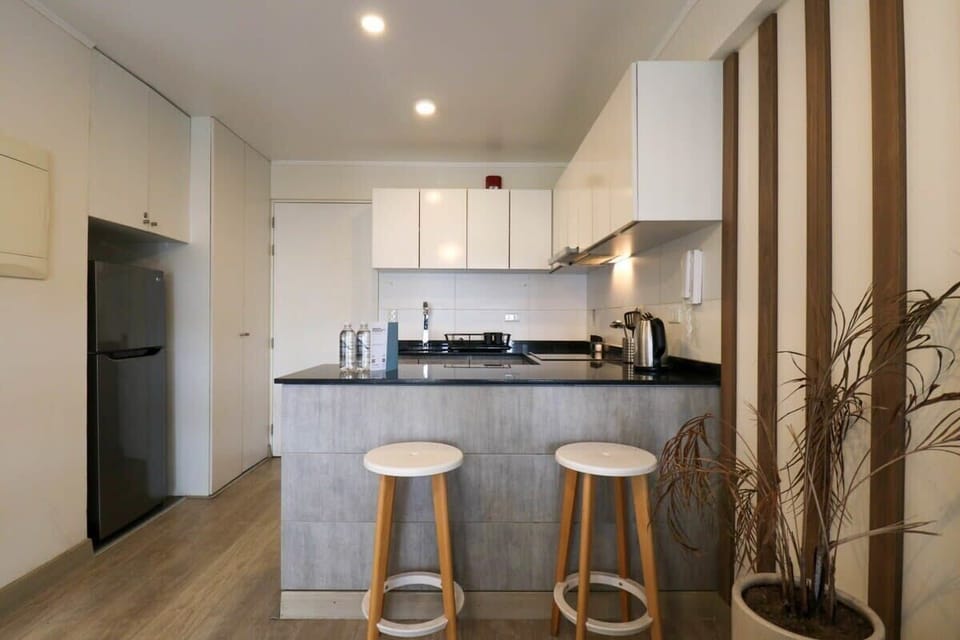 High top counter