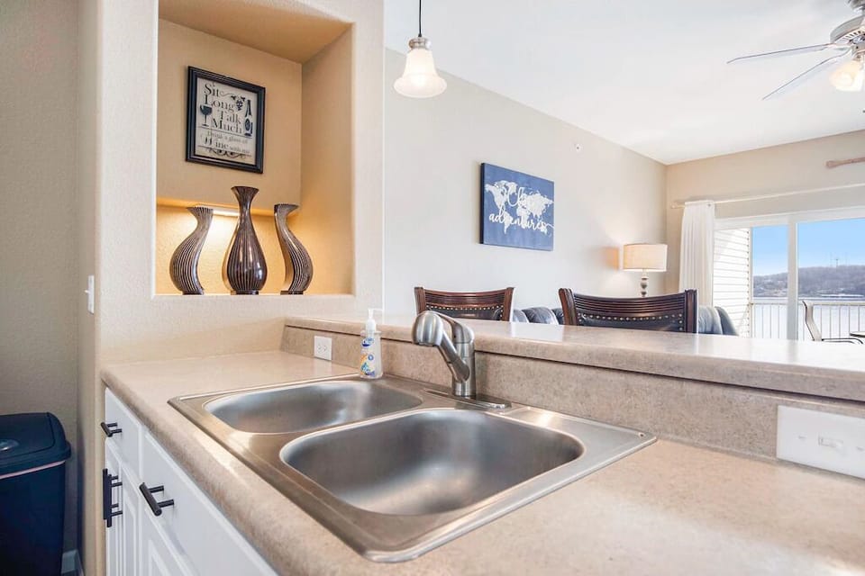 Open concept living/kitchen area