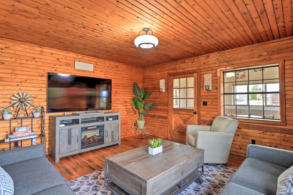 Living Room | Central Heating & Air Conditioning