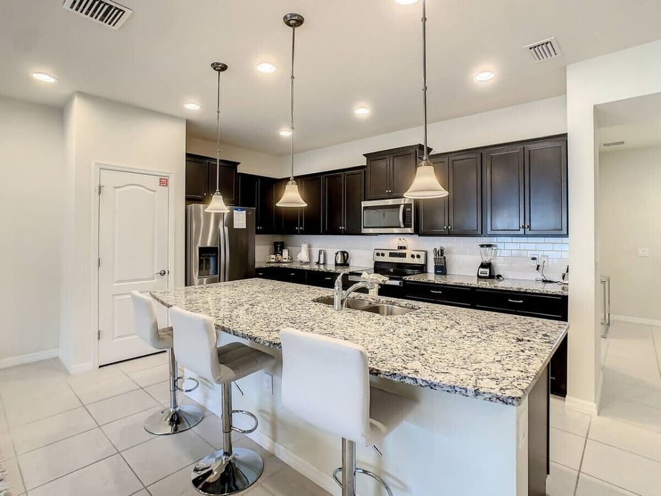Well equipped kitchen space to cook your favorite meal