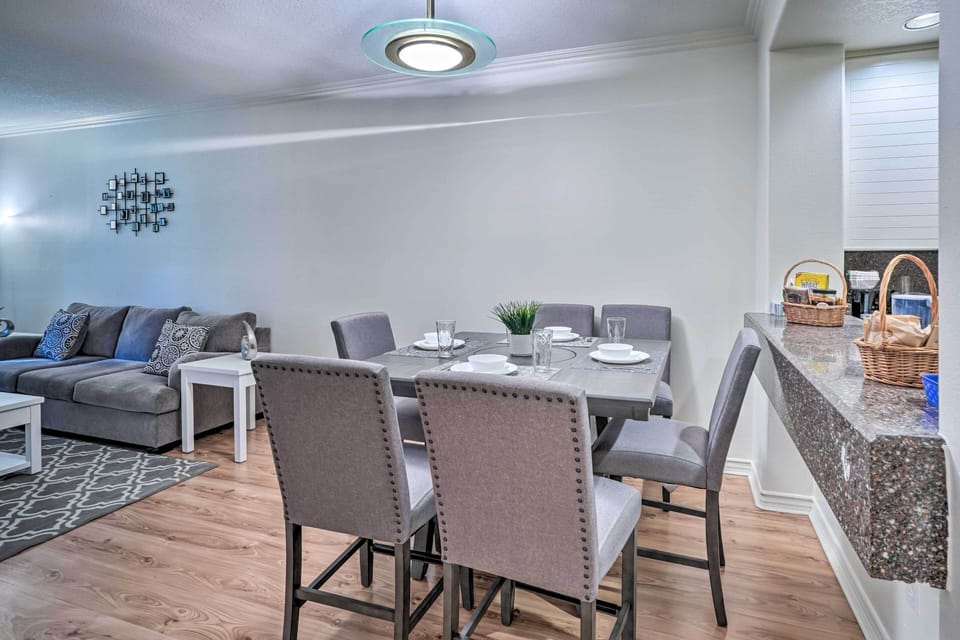 Dining Area | Fully Equipped Kitchen | Dishware & Flatware