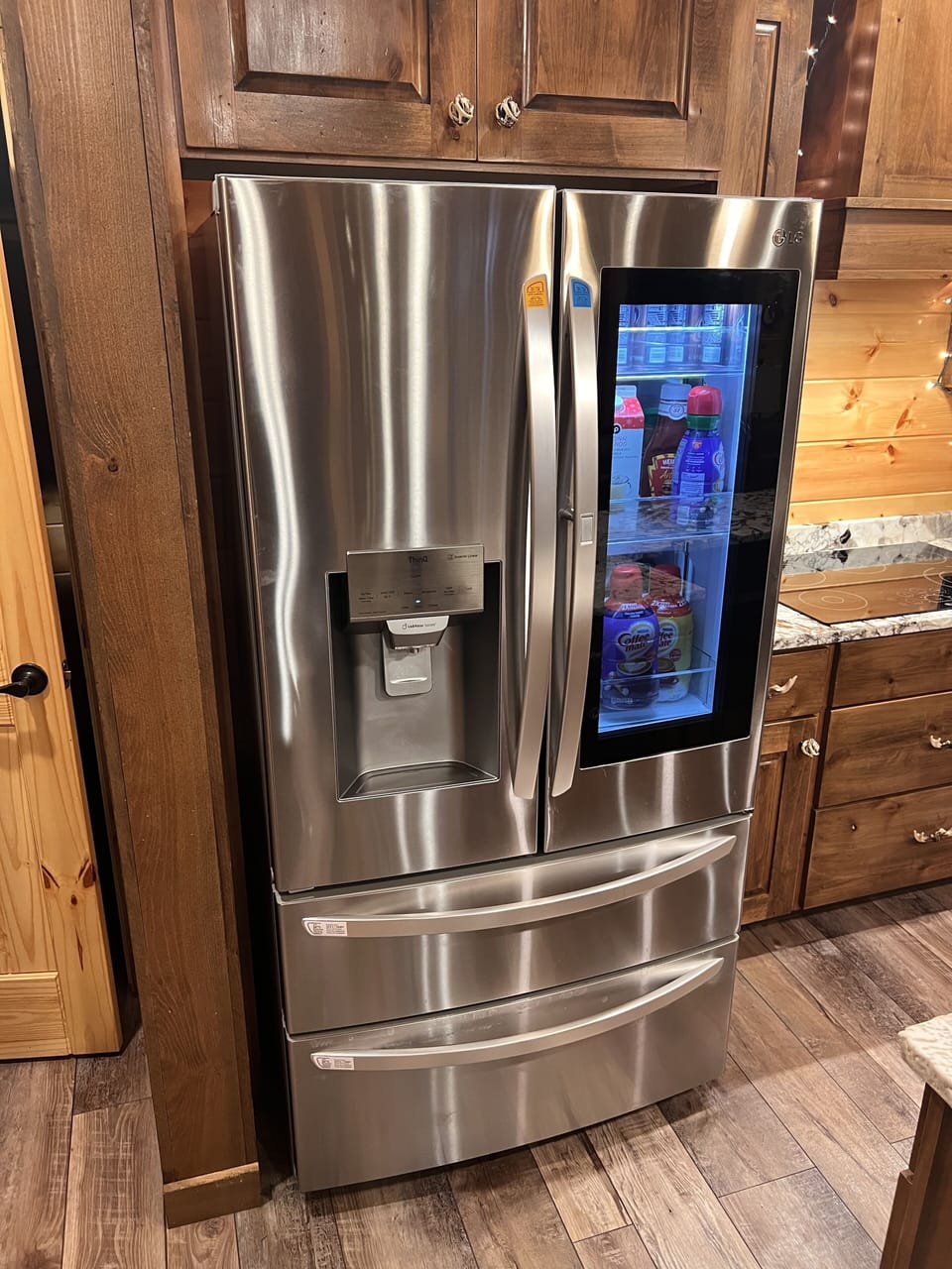 Refrigerator with Drink Door 