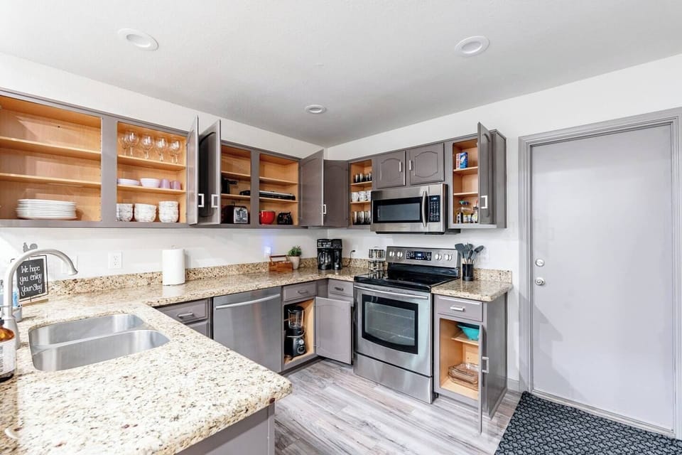 The kitchen is fully equipped with everything you’ll need for a comfortable guest stay.