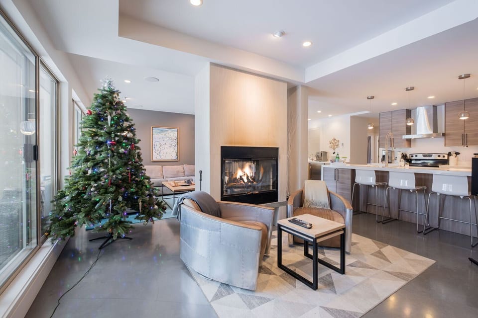 2nd living area: Smart TV