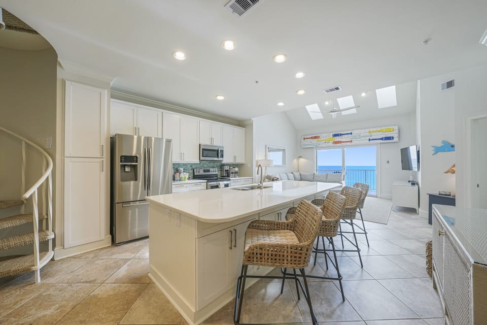 Kitchen with bar seating