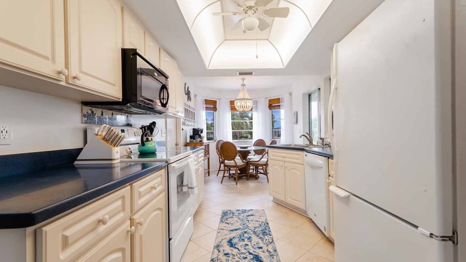 Spacious kitchen