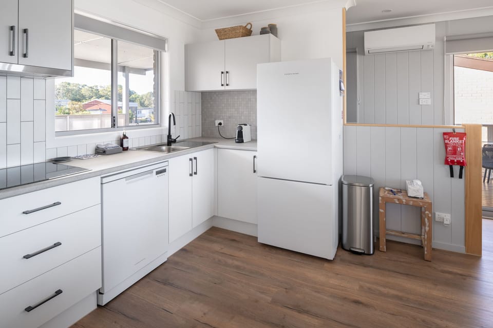 Dine In Kitchen