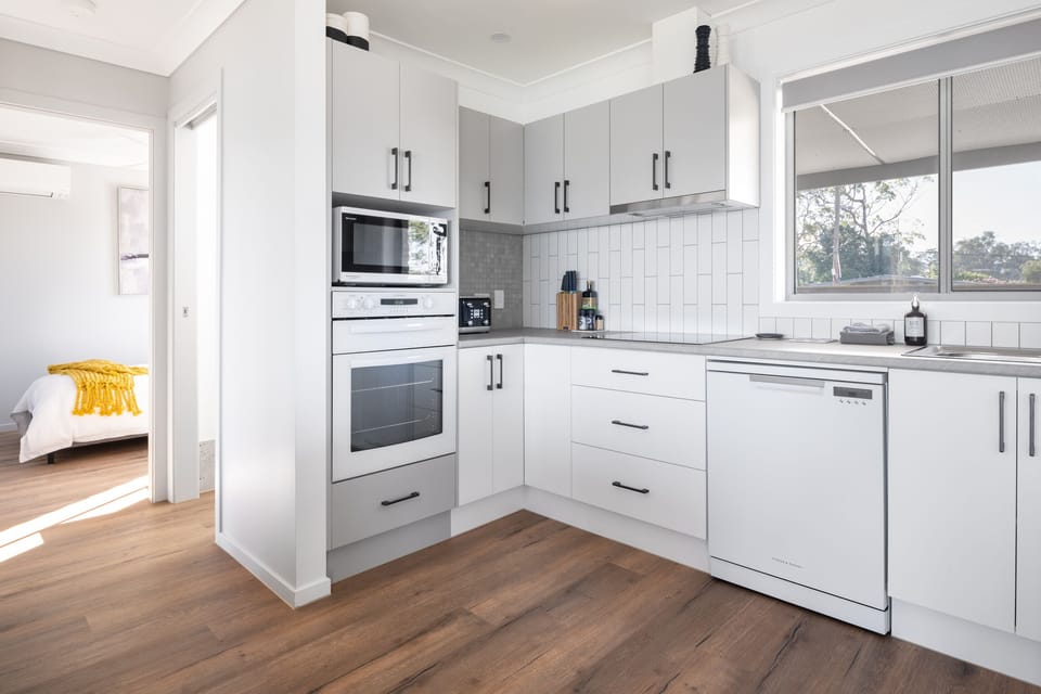 Dine In Kitchen