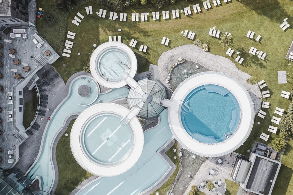 Region [summer] (>5 km)