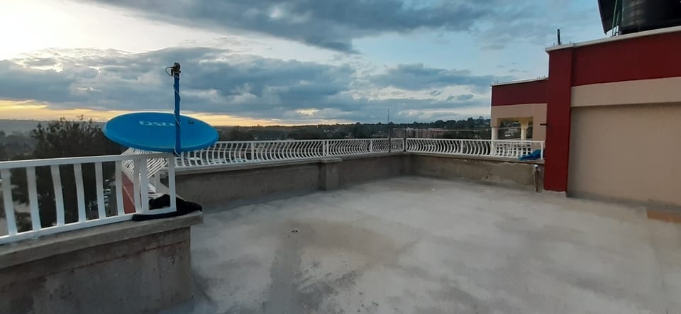 Rooftop Sky View