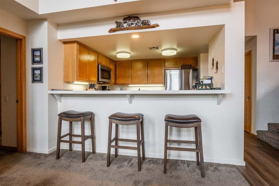 Kitchen Bar wtih Additional Seating