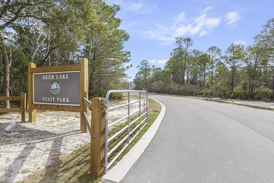 23-Deer-Lake-State-Park-Entrance
