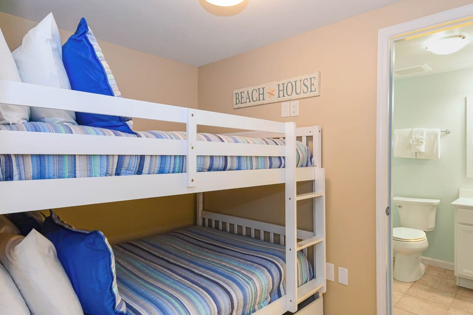 The Palms of Destin 1609 - Guest Bedroom