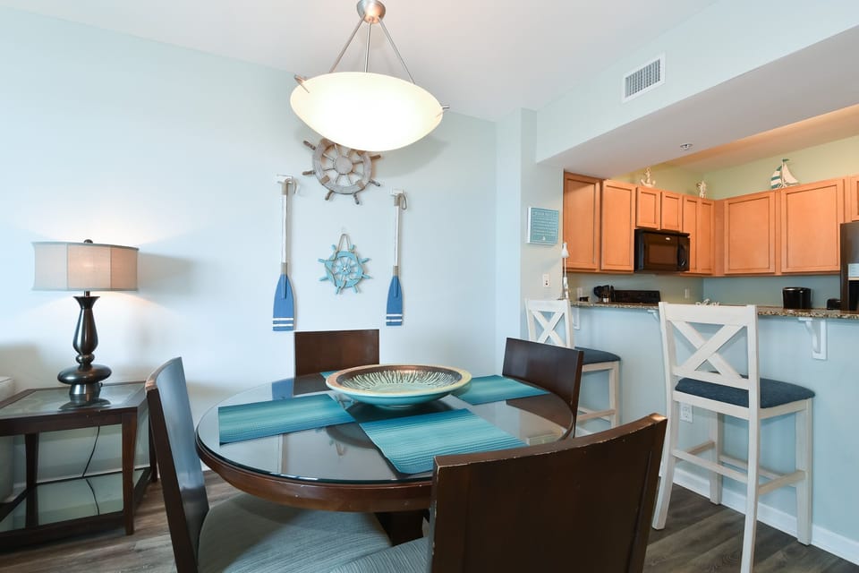 The Palms of Destin 1609 - Dining Area