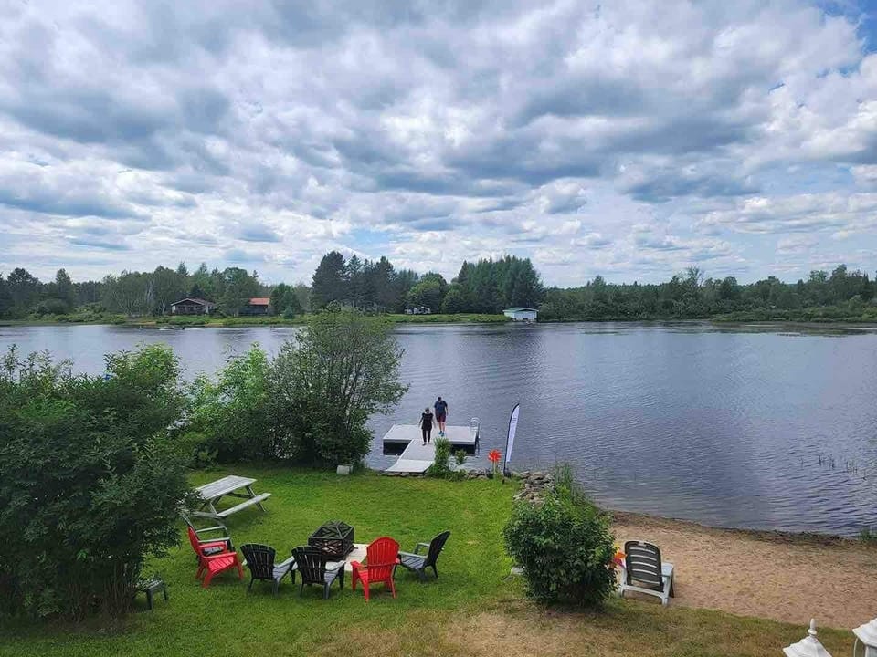 Vue sur le lac