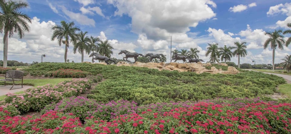 Main Entrance to Lely  Resort