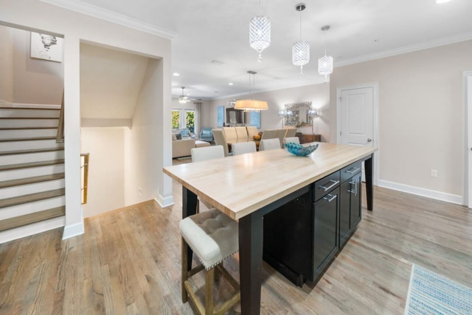 2nd Floor - 🍽️ Dining Area for 8, fully equipped kitchen with granite countertops and stainless-steel appliances