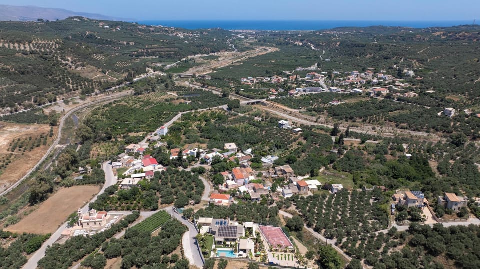 Villa Calluna is located in Sirili village!