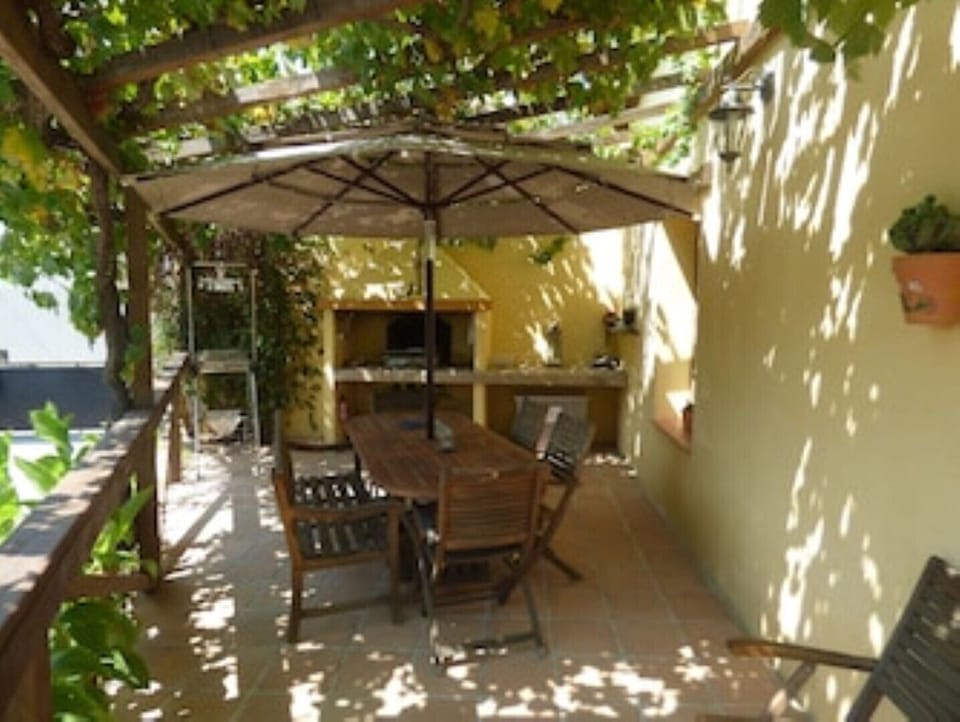 shaded and private BBQ terrace