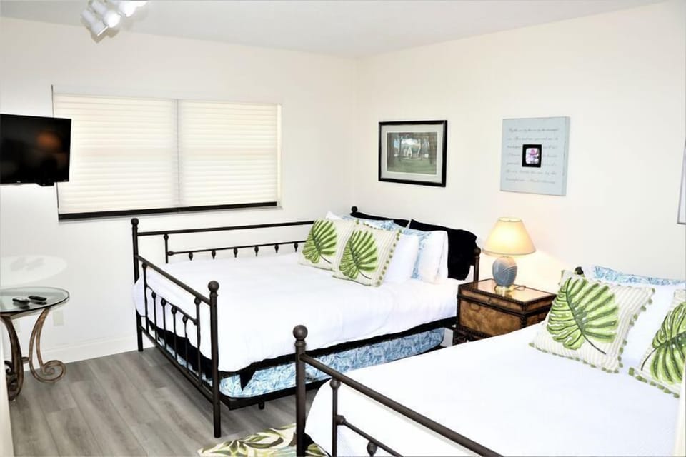 Gulf and Bay Club- A106, Tropical Sands Accommodations