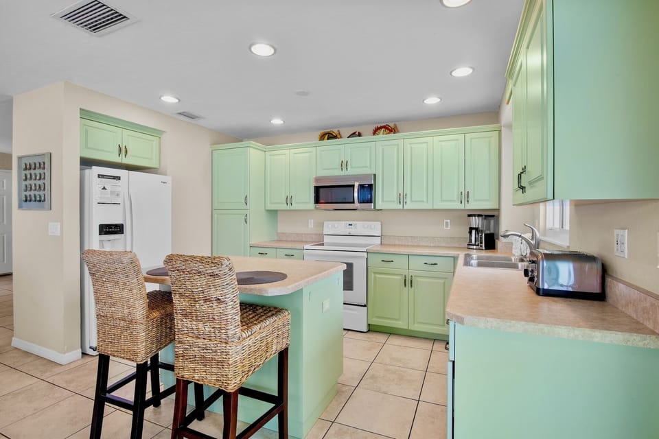 Jamaica Royale 401 by Tropical Sands Accommodations